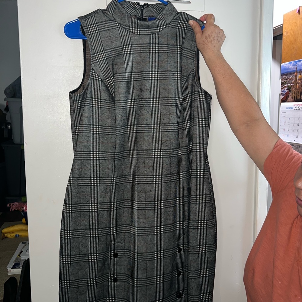 Apt 9 gray plaid dress, size PL